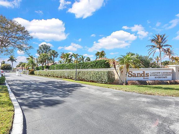 2nd image of 3265 Lakeshore Drive