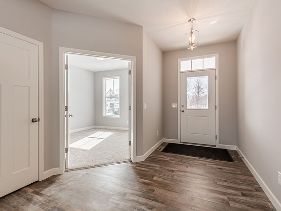 Photos of a similar Mulberry II home