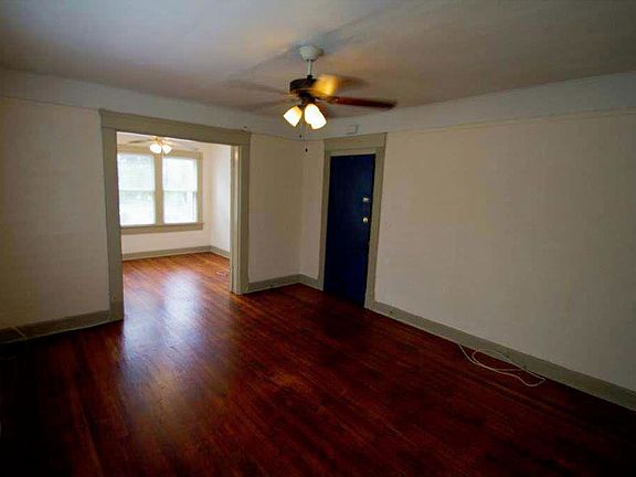 3rd image of 226 7th Ave N APT 1
