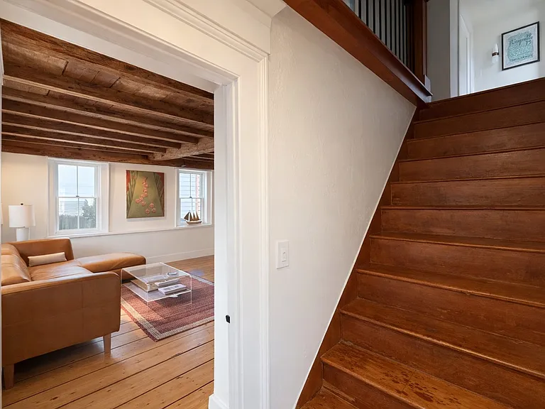 24A Houston Ave — Photo 4