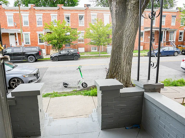 E Chase St — Photo 6
