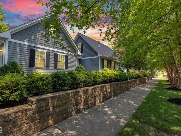 900 W Busby St, Lebanon, IN 46052