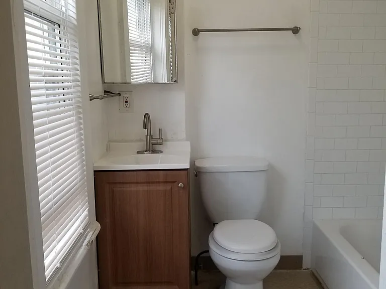 161 16th Ave #2 — Photo 8