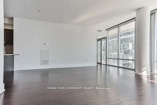 39 Queens Quay E #815 — Photo 16