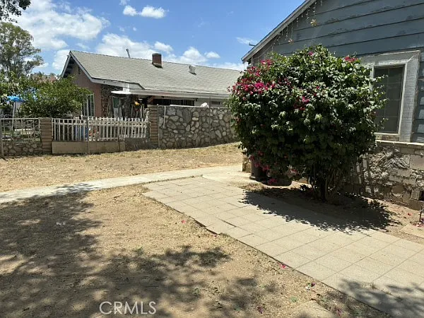 4091 Dwight Ave — Photo 4