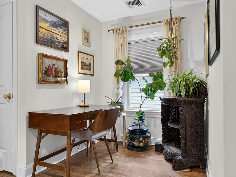 2nd floor office nook