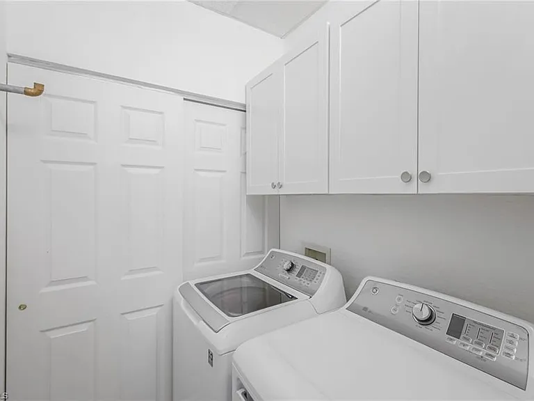 5360 Andover Dr #202 — Photo 23