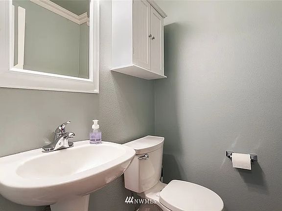 5th image of 7118 Autumn Ave SE