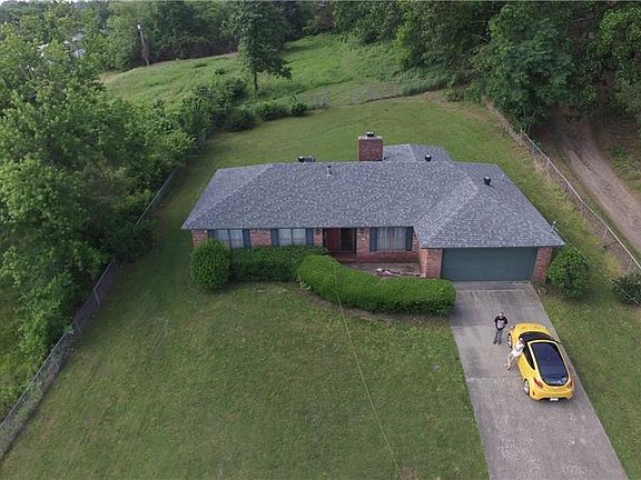 4th image of 306 Obryan Ln