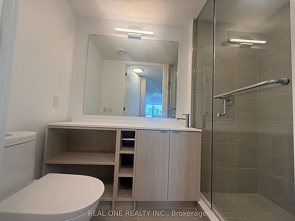 3rd image of 100 Queen St E #2015