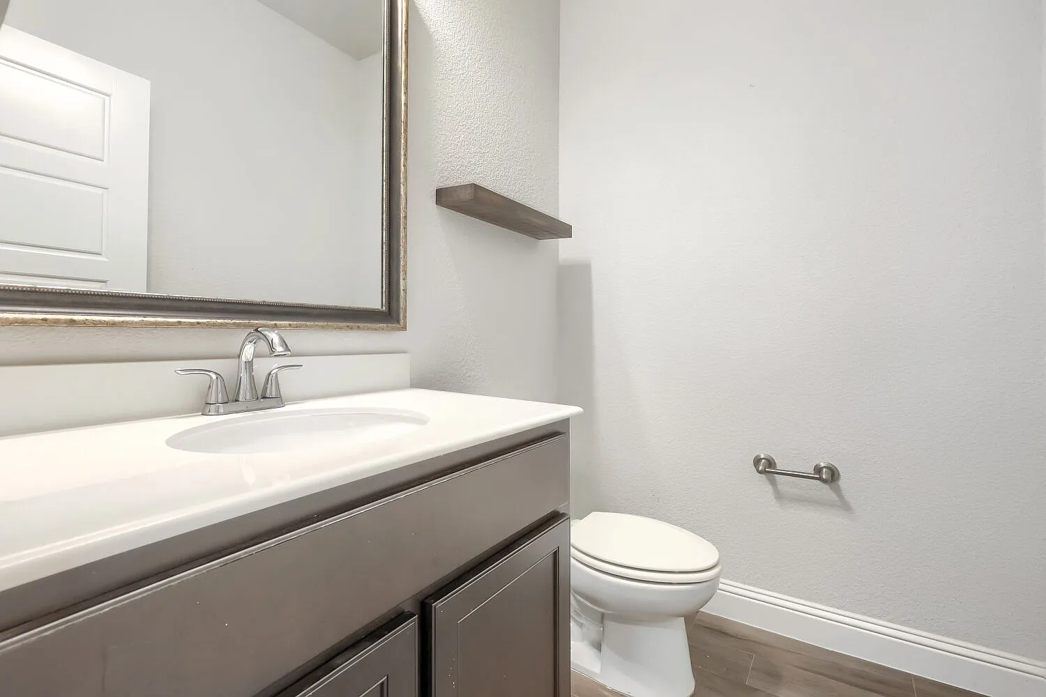 3 bed, 2288 sqft, $3,045 — Photo 4
