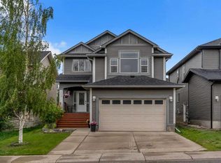 109 E Evanscove Hts NW, Calgary, AB T3P 0A4