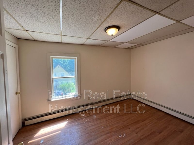 16 North St Augusta ME Zillow