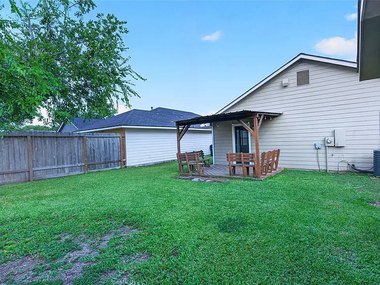 3922 Pintan Ln — Photo 18