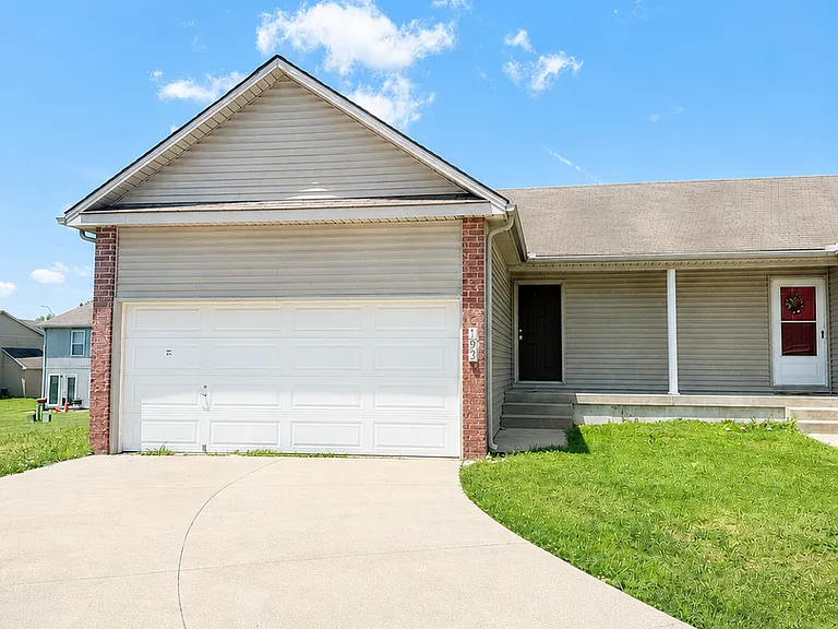 1942 S Powahatan Ct — Photo 1
