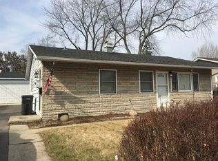 202 E Streamwood Blvd, Streamwood, IL 60107