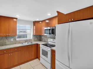 500 NE 26th St APT 4B, Miami, FL 33137
