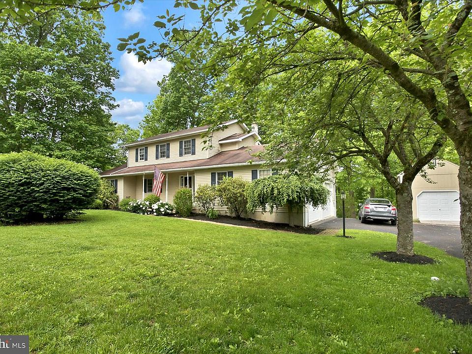 1st image of 339 Park Dr