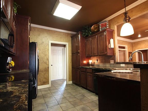 5th image of 6606 Palisades Dr
