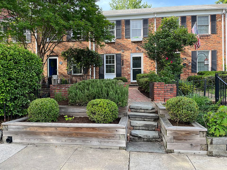 1st image of 807 Church St