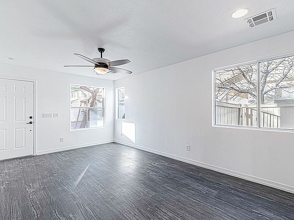 4th image of 1022 Valetta Flat Ave