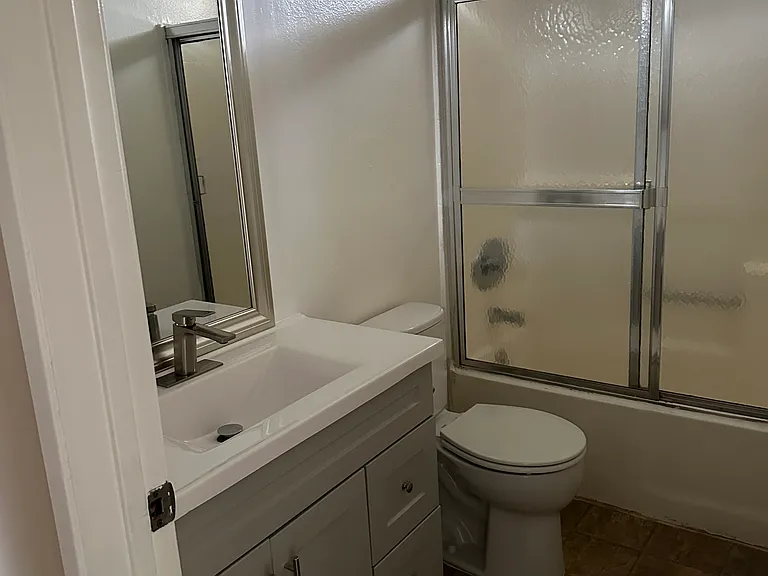 6420 Fulton Ave — Photo 18
