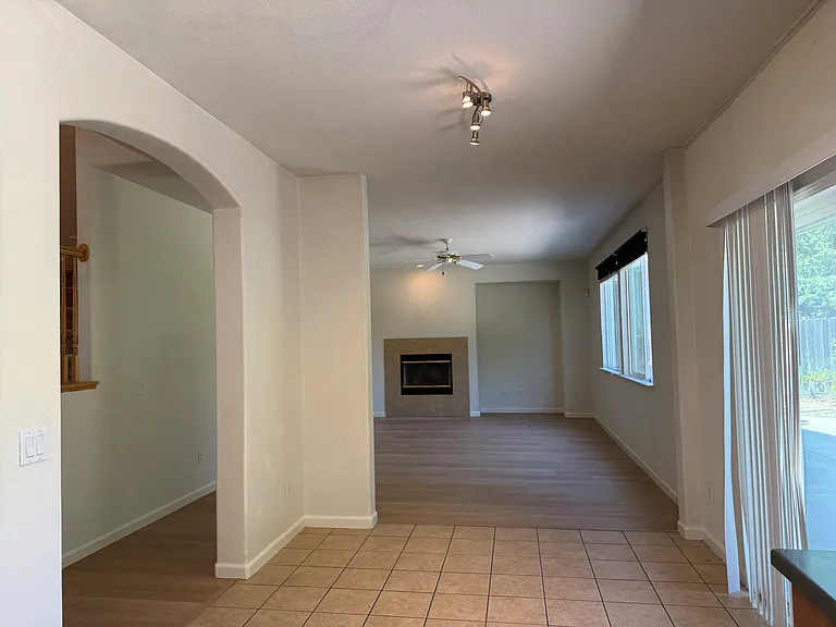 9633 McKenna Dr — Photo 8