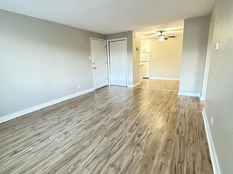 1400 W Mississippi Ave — Photo 7