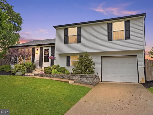 400 Centennial Dr, Morrisville, PA 19067