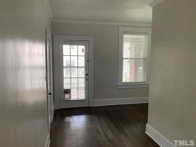 200 E Edenton St #8 — Photo 5