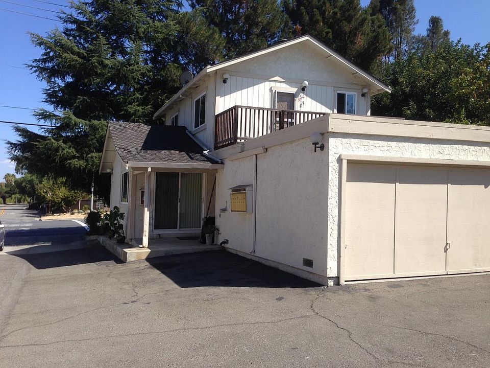 2nd image of 1009 S Wolfe Rd APT A