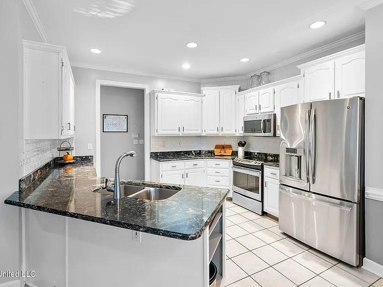 2535 Appleton Dr — Photo 22