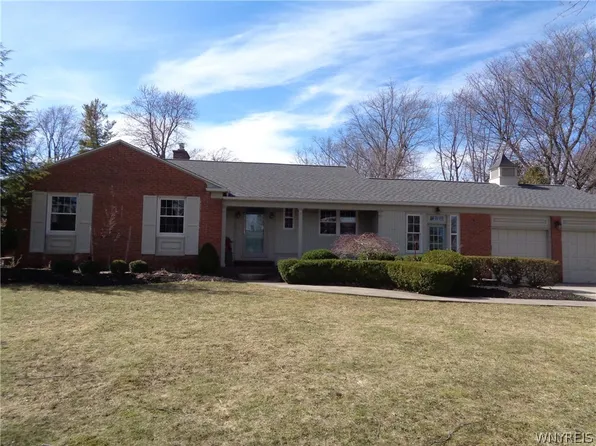 44 Parkwood Dr, Amherst, NY 14226