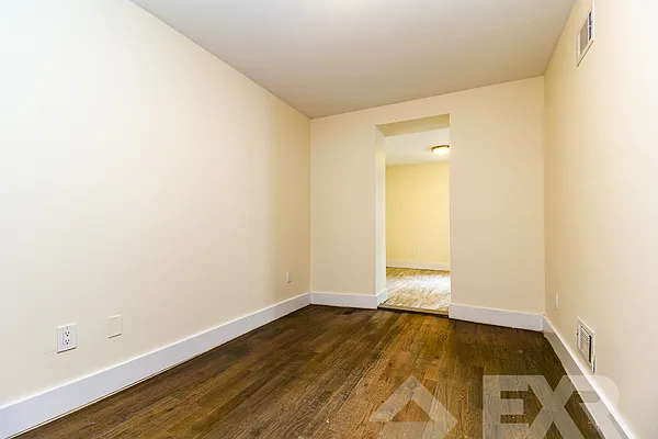 Rented by EXR | media 6