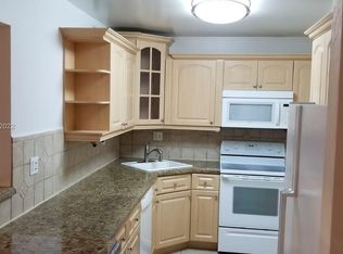 8325 SW 72nd Ave APT 108C, Miami, FL 33143