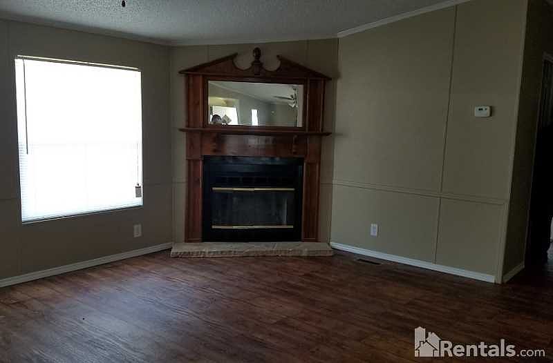 1st image of 1933 Nicholas St #9
