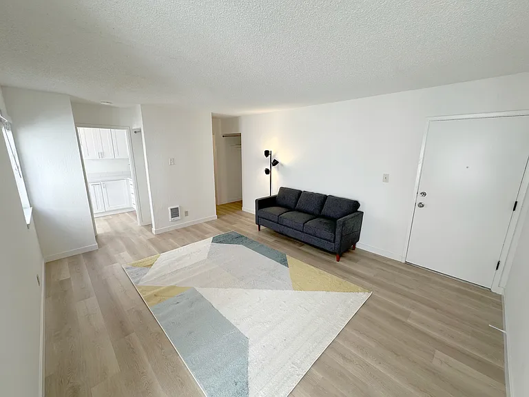 2435 Haste St #4A — Photo 5