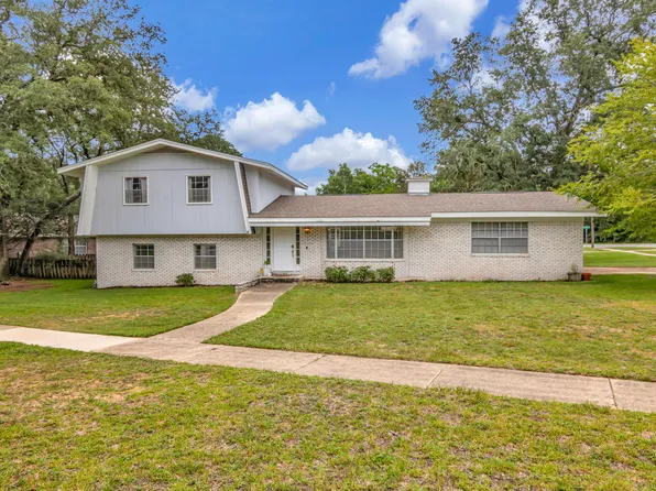 6 Brighton Ct NE, Fort Walton Beach, FL 32547