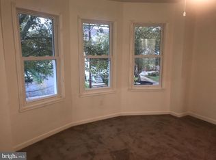 110 Evergreen Ave, Woodlynne, NJ 08107