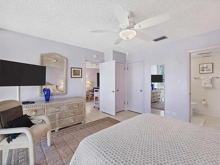 500 S Washington Dr #5B — Photo 16