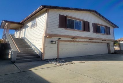 2nd image of 880 Antiquity Dr