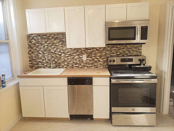 4th image of 427 N Simpson St