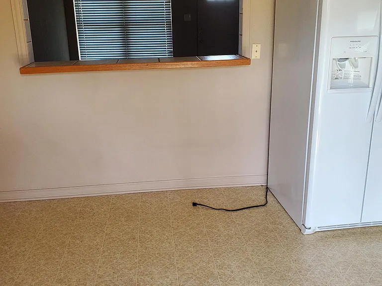 1414 Estes Dr — Photo 5