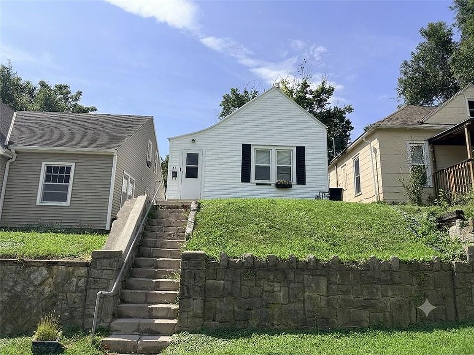 1st image of 114 E Highland Ave