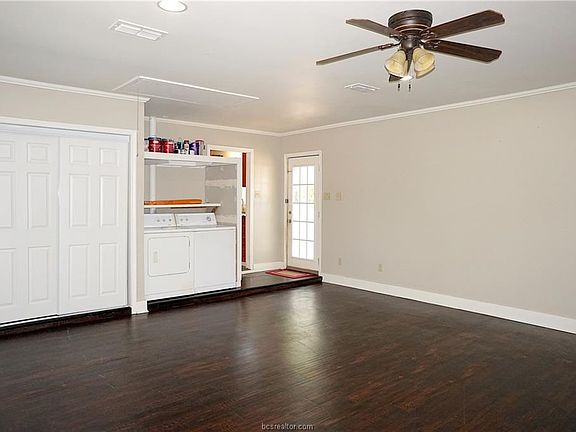 4th image of 1100 Berkeley St