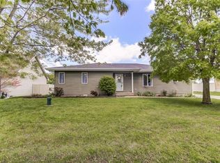 62 Tennison Ct, Decatur, IL 62526