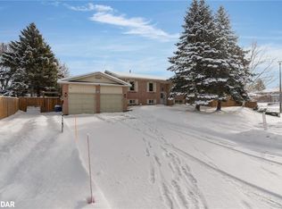 13 Robertson Rd, Essa, ON L3W0J5