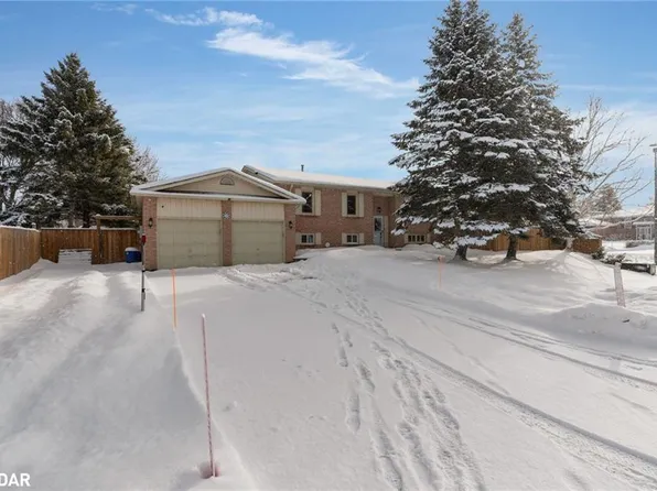 13 Robertson Rd, Essa, ON L3W 0J5