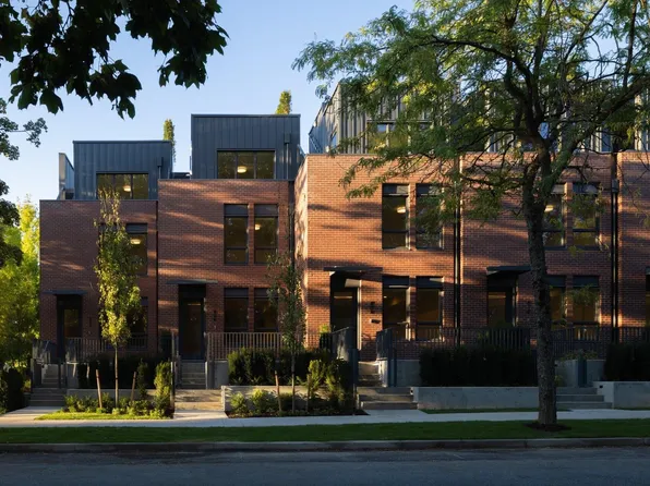 5381 Willow St #104, Vancouver, BC V5Z 3R1