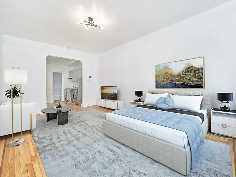 338 E 53rd St #4D — Photo 2